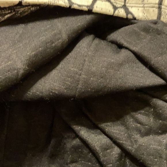 NWT Comfy IC Connie K cream and black top (OLCC-AF) - Picture 10 of 11